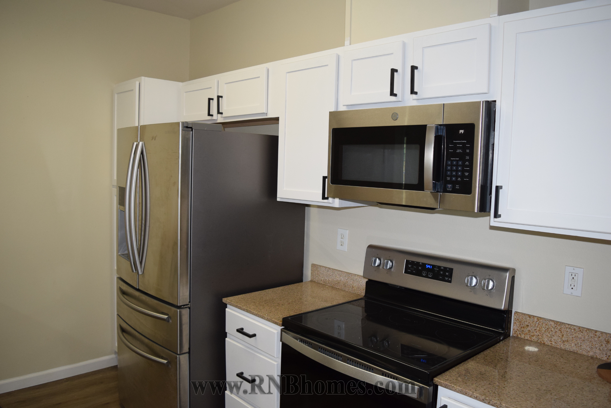 4200 E Commerce Way, Sacramento, CA rental home photo